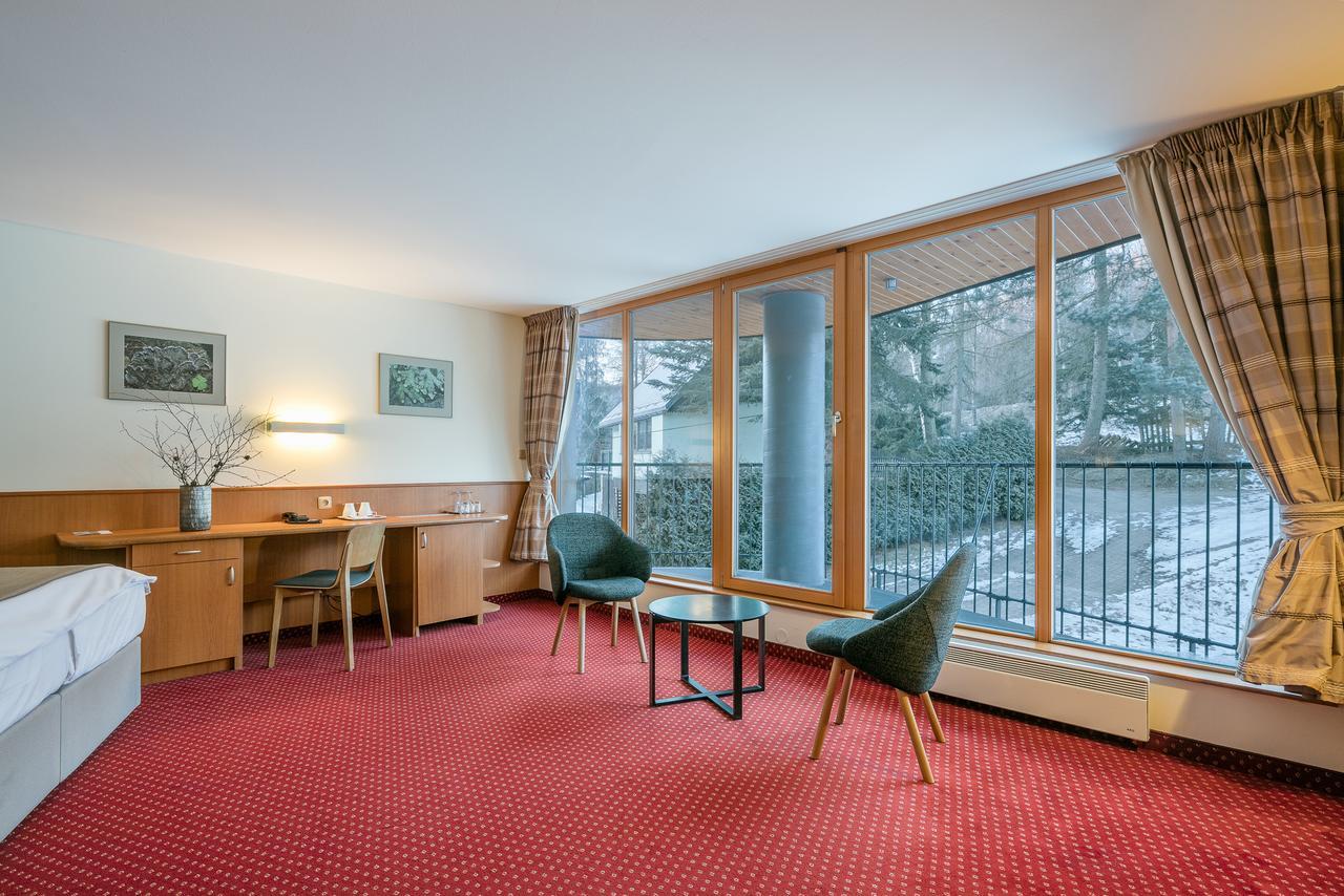 Hotel Ostrov Tisá Екстериор снимка