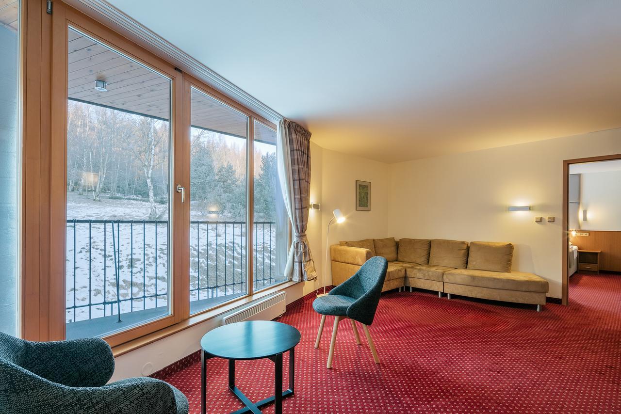 Hotel Ostrov Tisá Екстериор снимка