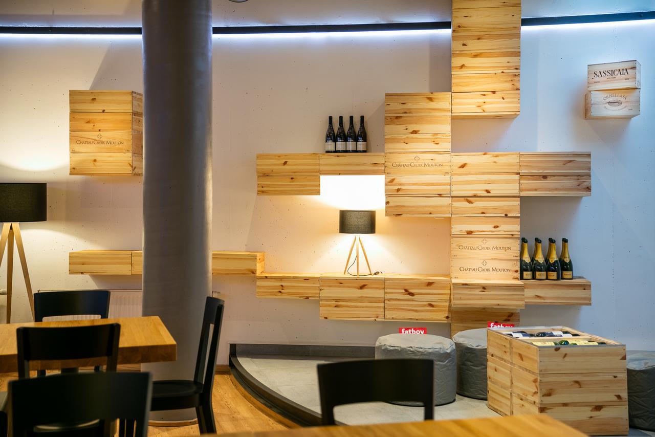 Hotel Ostrov Tisá Екстериор снимка